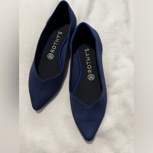 Rothy’s point 7.5 navy